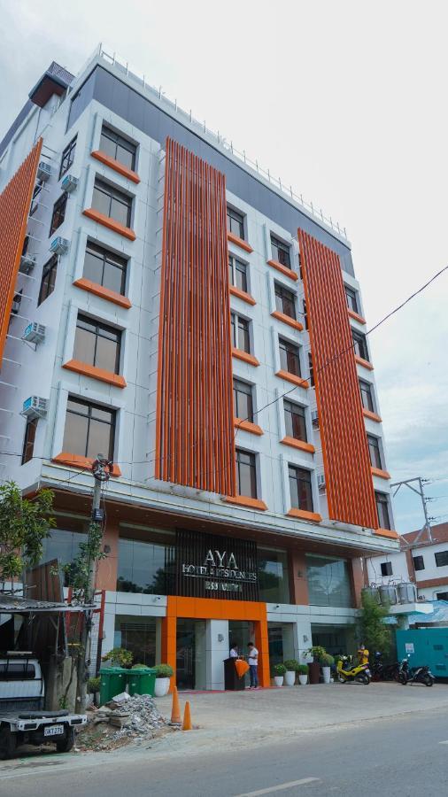 Aya Hotel & Residences Clarin  Esterno foto